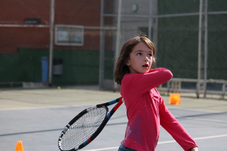 Tornen les escoles de tennis i pàdel