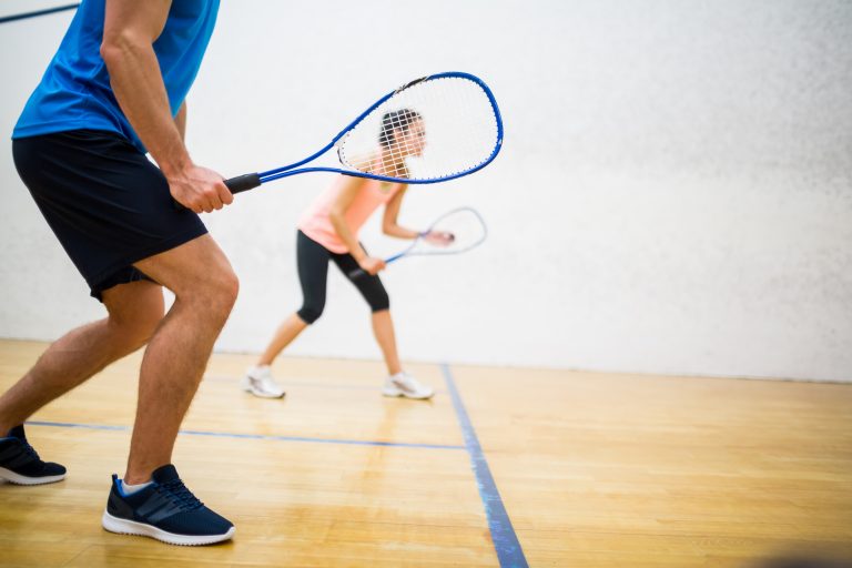 Obrim l'esquaix i el tennis taula