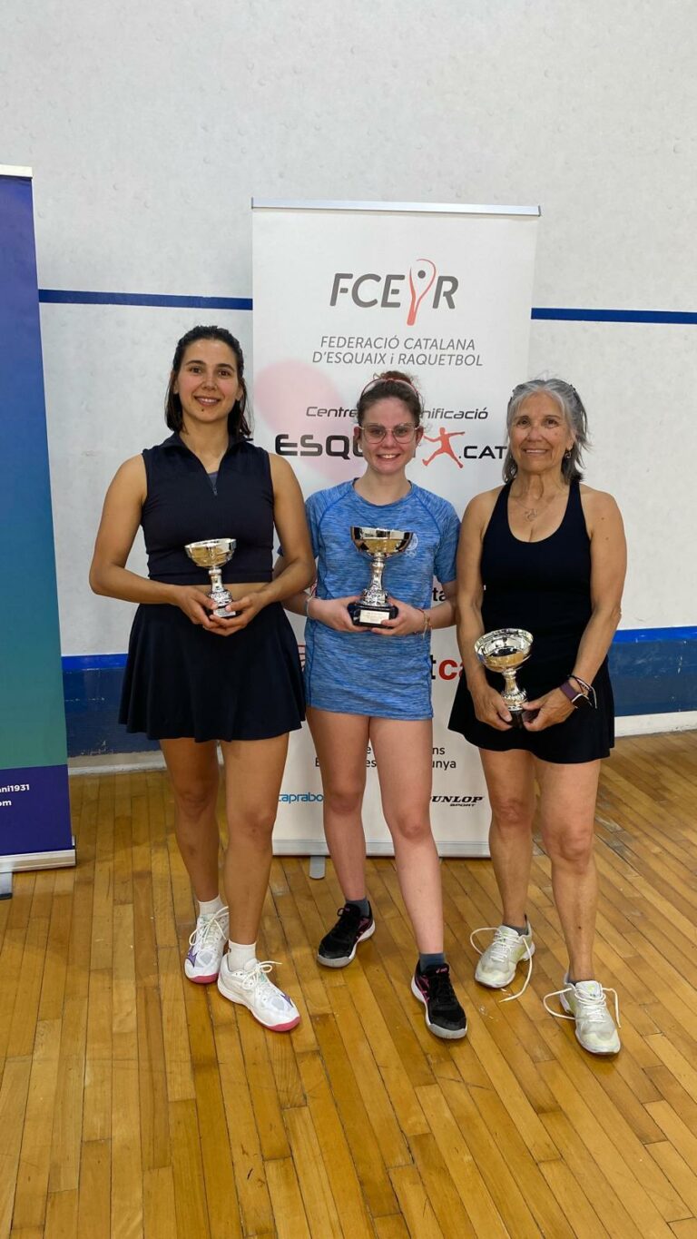 El Club obté uns grans resultats en les competicions d'esquaix